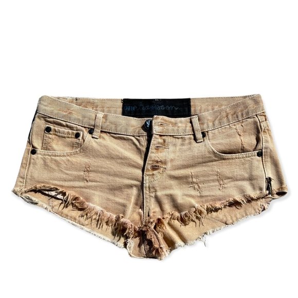 One Teaspoon Tan Jean shorts size 28 - Picture 1 of 3
